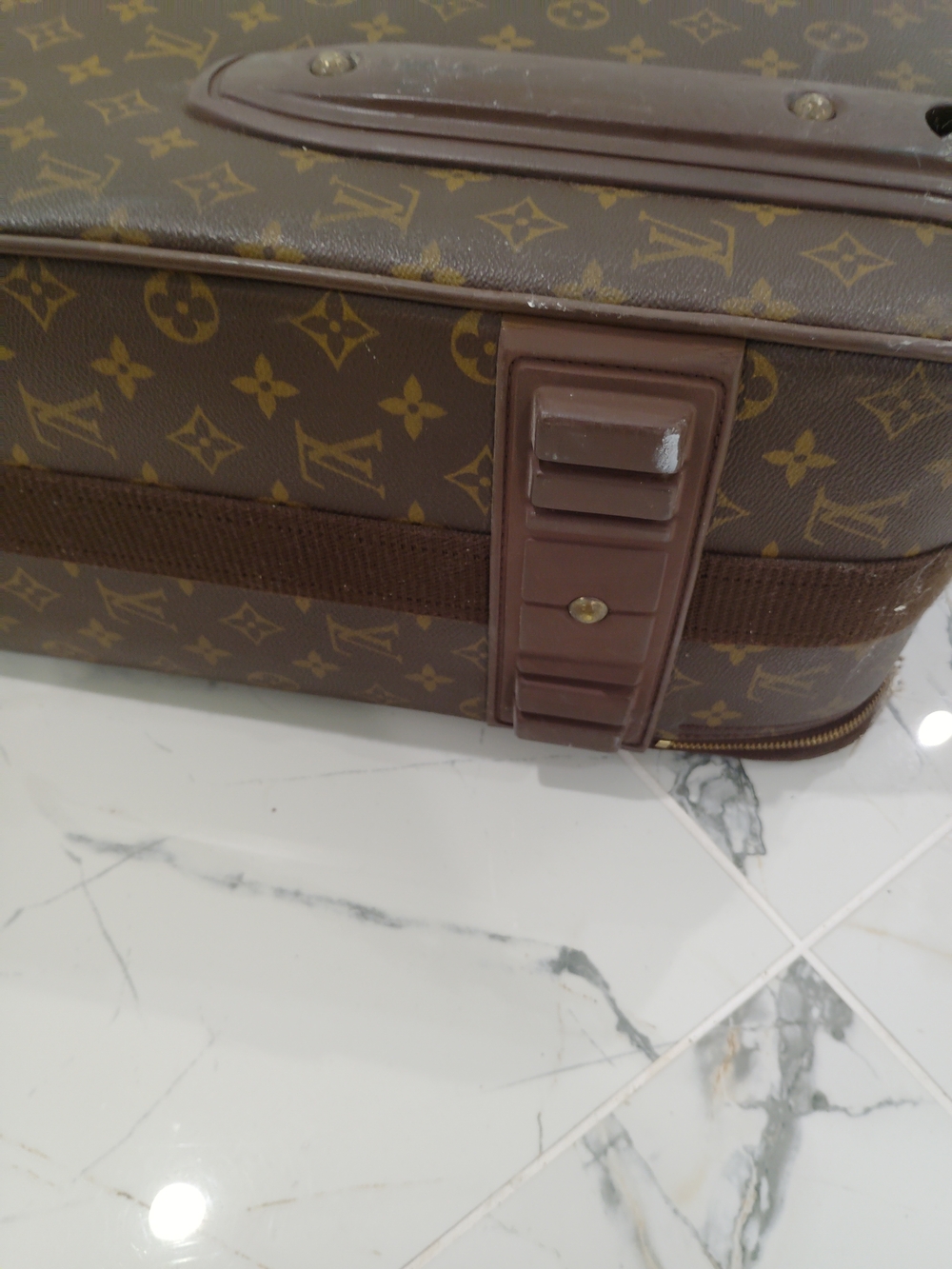 Louis Vuitton Pegasus 55 - Picture 9 of 12